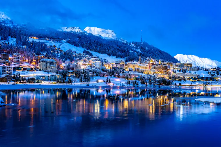 Nattbild av St Moritz